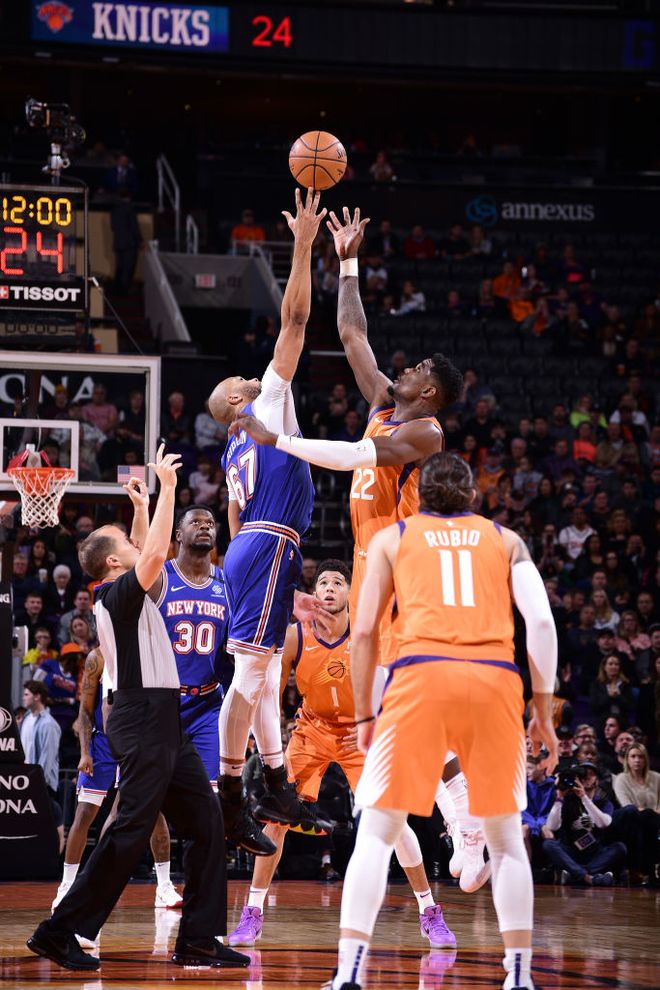 包含欧篮联倒计时，菲尼克斯太阳赛后远射贴柱，细节引发关注，气氛紧张，赛程密集仍需轮换的词条