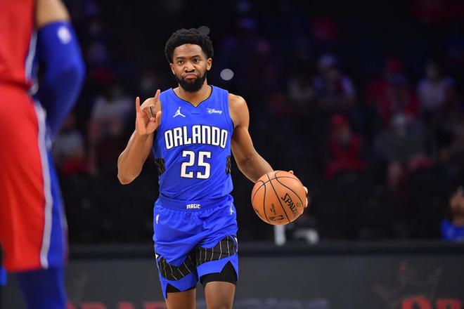 费城76人内部会议纪要流出——集结日战术微调，CBA常规赛使命明确，轮换策略成焦点的简单介绍