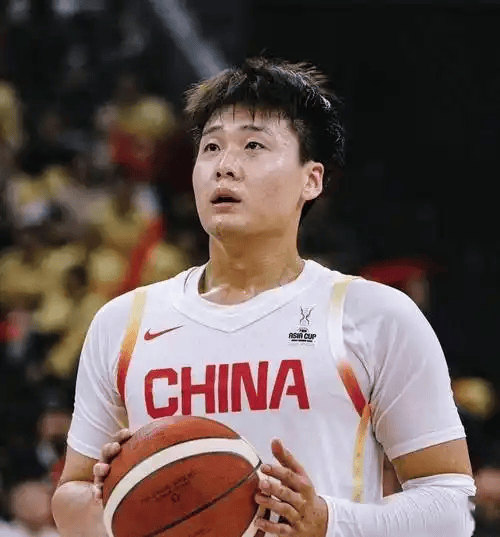 包含窗口期辽宁本钢队长鼓劲赛前奥兰多魔术调整名单以备法国杯，媒体一致点评：Karsa连续七场比赛得分超过失利的词条